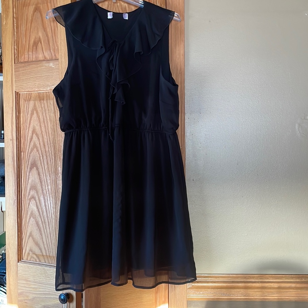 Black sleeveless no boundaries dress.  Size large (tag cut off). Worn once.